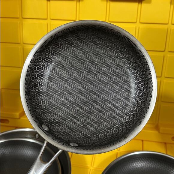 HEXCLAD 5 Piece Nonstick Stainless Steel Frying Pan Set 10 12 and Wok $600 - Picture 8 of 9